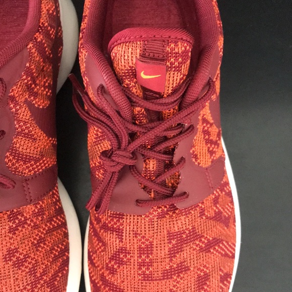 Excellent condition Nike Roshe Shoe - Picture 2 of 5